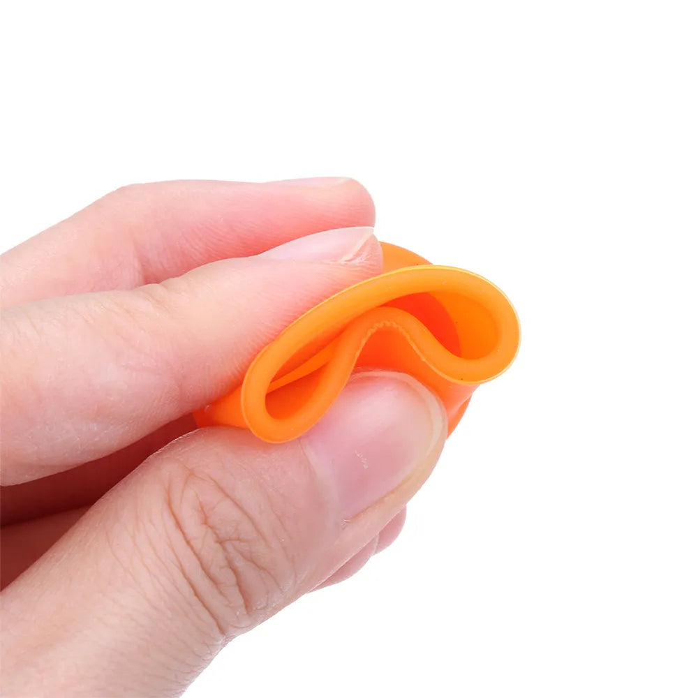 Silicone Finger Protector with Blade